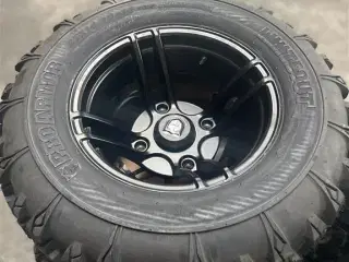 Polaris Alufælge med dæk