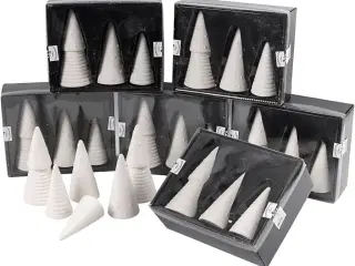 Sæt med 24 terrakota juletræer i 3 størrelser