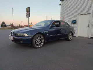 BMW E39 2.8