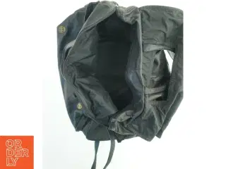 Sort skuldertaske i læder (str. 47x37x27 cm)