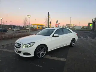 Mercedes E220 7G-TRONIC 