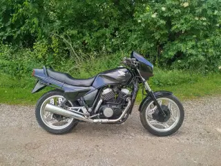 Honda VT500E