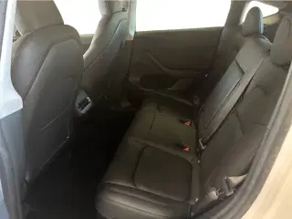 Tesla Model Y  RWD