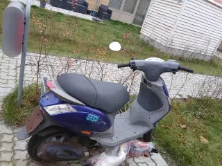 Scooter Piaggio ZIPP