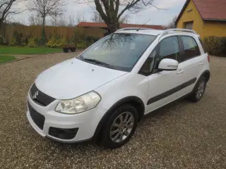 Suzuki SX4 1.6 i 5 Døres. Årg 2014