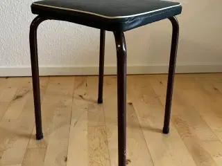 Retro taburet med metalben  