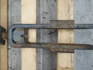 New Holland 8770 Liftspindel 86024267