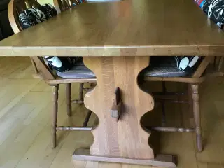 Spisebord egetræ