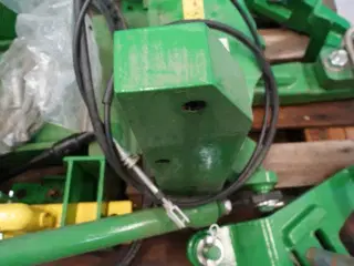 John Deere 8R 340 Hitch