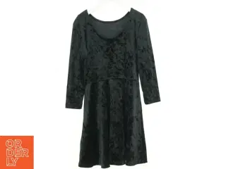 Kjole fra H&M (str. 140 cm)