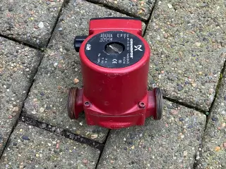 Grundfos cirkulation pumpe Type UPS 25-60-130