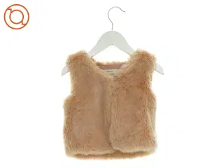 Vest i fake fur fra Young dimension (str. 86 cm)