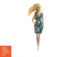 Dukke iført blomstret kjole fra Barbie (str. 31 cm)