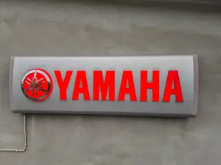 Yamaha skilt