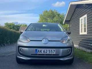 VW UP, lav km, en ejers 