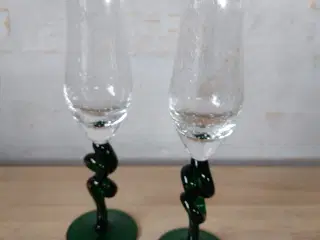 2 Champagne glas med grøn fod