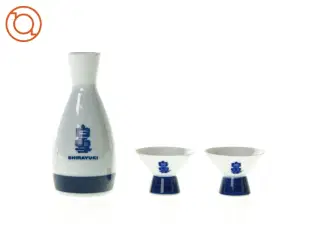 Sake kande og kopper fra Shirayuki (str. Vase 13 x 6 cm og 4 x 5 komma 5 cm)