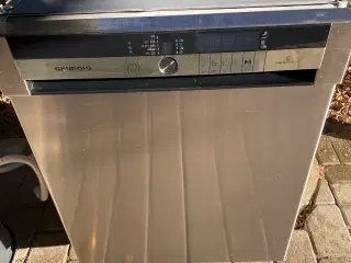 Grundig opvaskemaskine gnu4p821x 