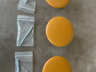 THE  DOTS   