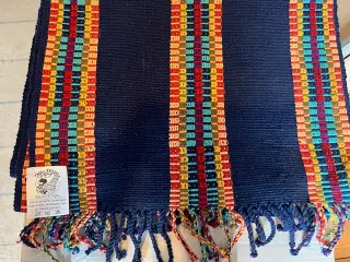 Unik håndvævet bordløber fra Guatemala