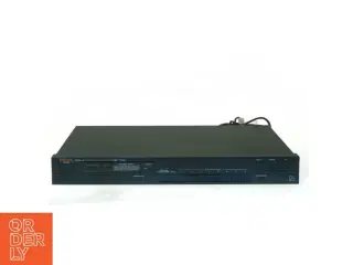 Luxman T-100L digital radio tuner fra Luxman (str. 44x23 cm)