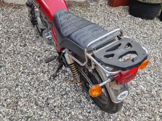 Suzuki dr 250 