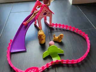 Barbie hundetræning 