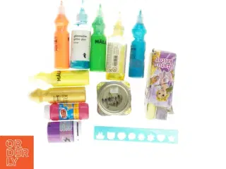 Blandet hobbyartikler (str. 14,5 x 4 cm)