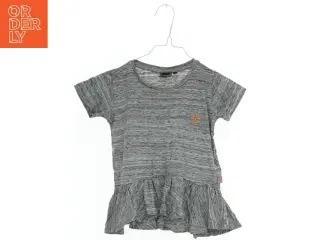 Grå kortærmet T-shirt med flæsedetalje fra Hummel (str. 110)