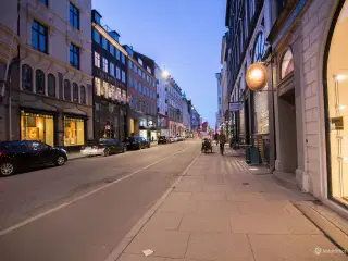 Kontorlejemål på 378 kvm på Bredgade i repræsentativ ejendom