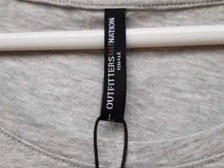 T-shirt, Outfitters - NY