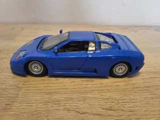 Modelbil: BUGATTI EB 110 1992.  Skala 1/24.