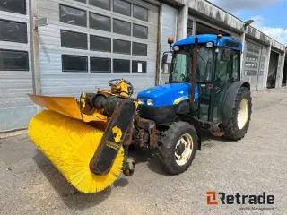 New Holland TN75FA  med mekanisk FM kost