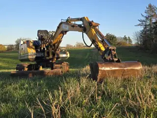 Komatsu pc 10-5 minigraver  (2 tons)