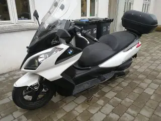 Rigtig God Kymco 300 i Mc Scotter