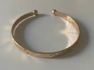 * Lækker armring - med mønster