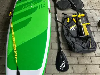 Paddleboard med udstyr