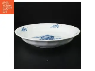8529-10 Kagefad, rundt 27 cm Kongelig Dansk Porcelæn Blå Blomst Kantet fra Royal Copenhagen (str. 26 x 5 cm)