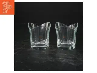 Glas med dekorativ kant fra Erik Bagger (str. 8,5x6 cm)