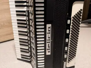 Delicia Choral 26 tangent harmonika