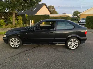 BMW 316i Compact 