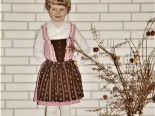 Original dirndl kjole fra Østrig, str. 4 - 5 år