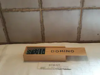 Domino i trææske