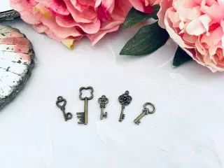 Charms, vedhæng, nøgler, smykkefremstilling 