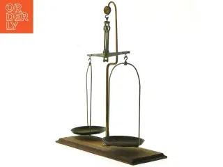 Antik messing vægt fra Cornelius Knudsen Kjøbenhavn (str. Længde. 33 cm. h. 40 cm)