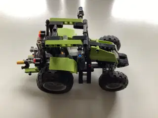 Technic LEGO traktor