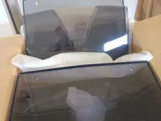 Brochureholdere. Magasin holdere