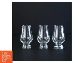 3 drikkeglas (str. 11 x 6 cm)