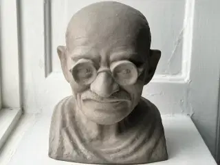 Bikuben sparebøsse, Mahatma Gandhi