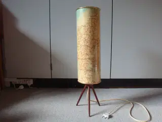 Sjælden retro bordlampe med Danmarkskort skærm